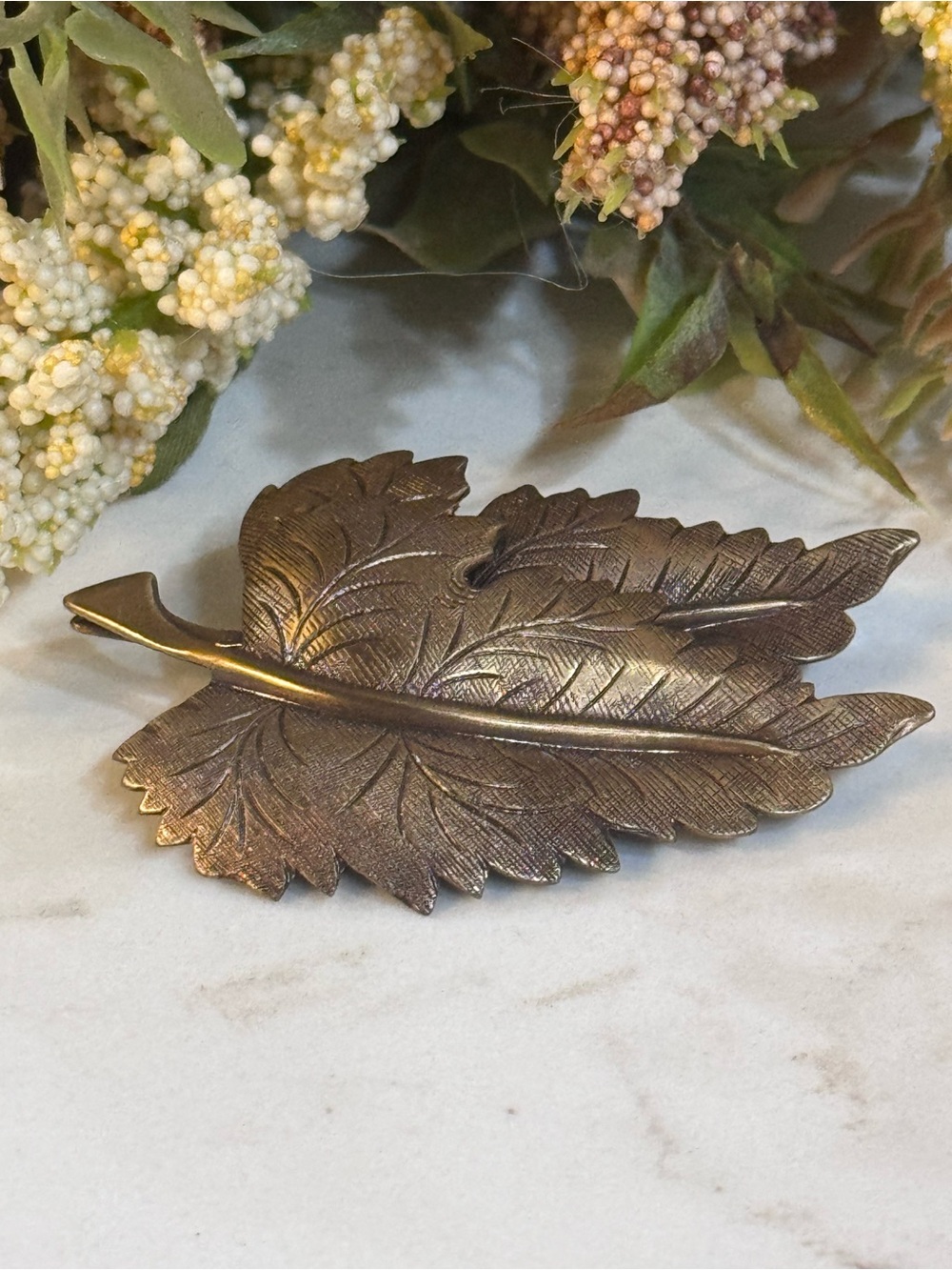 Vintage Fall Autumn Double Leaf Brooch Brass Bronze Tone Brooch Pin Metal